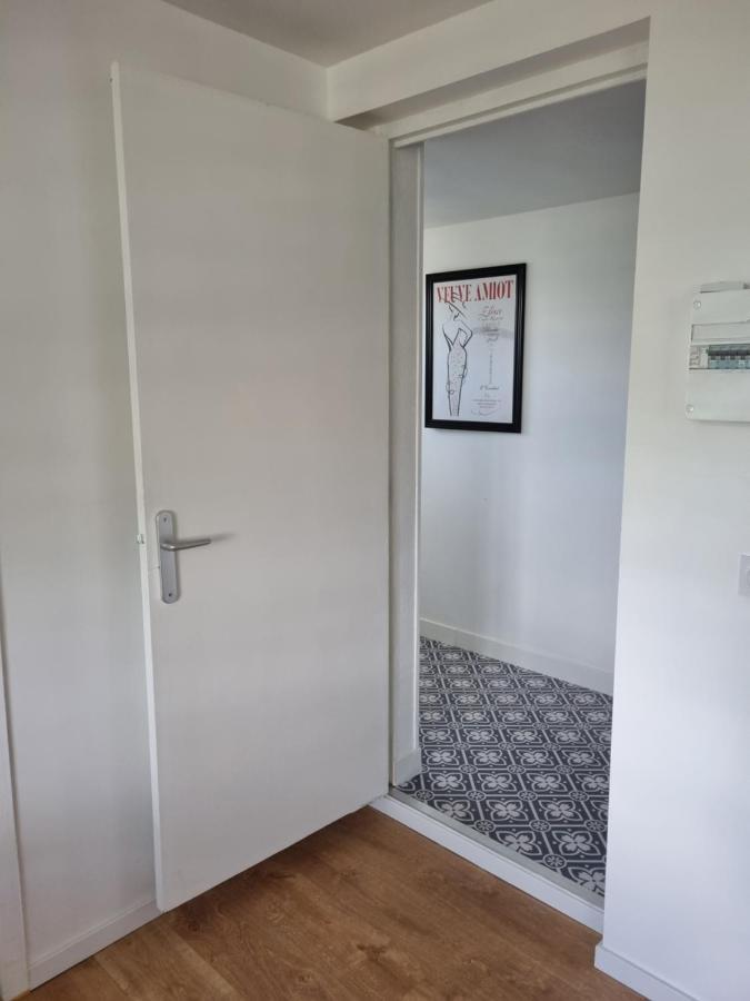 Location saisonnière appartement situé à Saumur Esterno foto